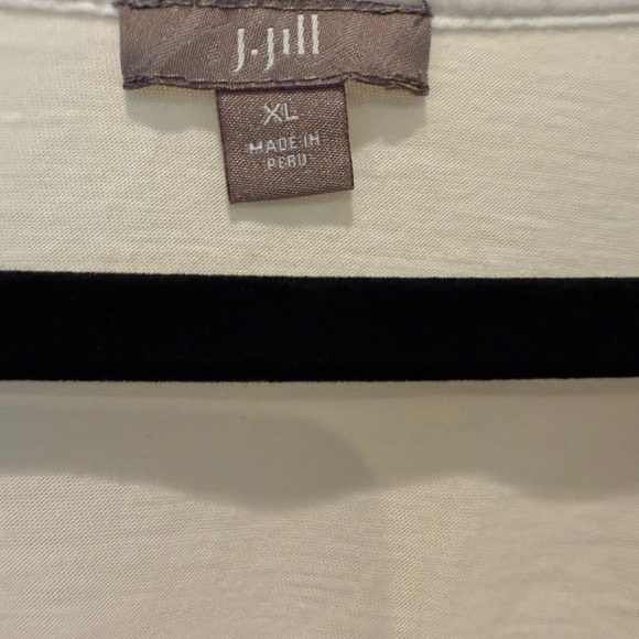 J. Jill White Long Sleeve Button-Front Top - Picture 3 of 5